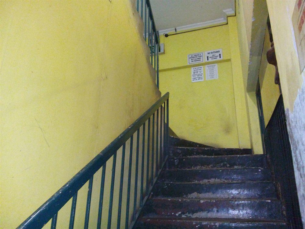 Discovery Cafe And Guesthouse Malacca Екстериор снимка