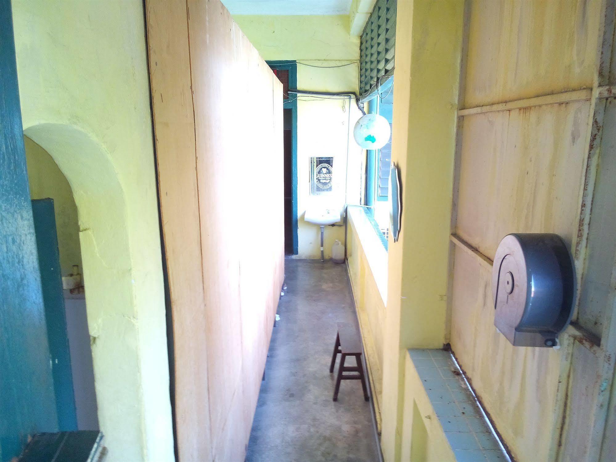 Discovery Cafe And Guesthouse Malacca Екстериор снимка