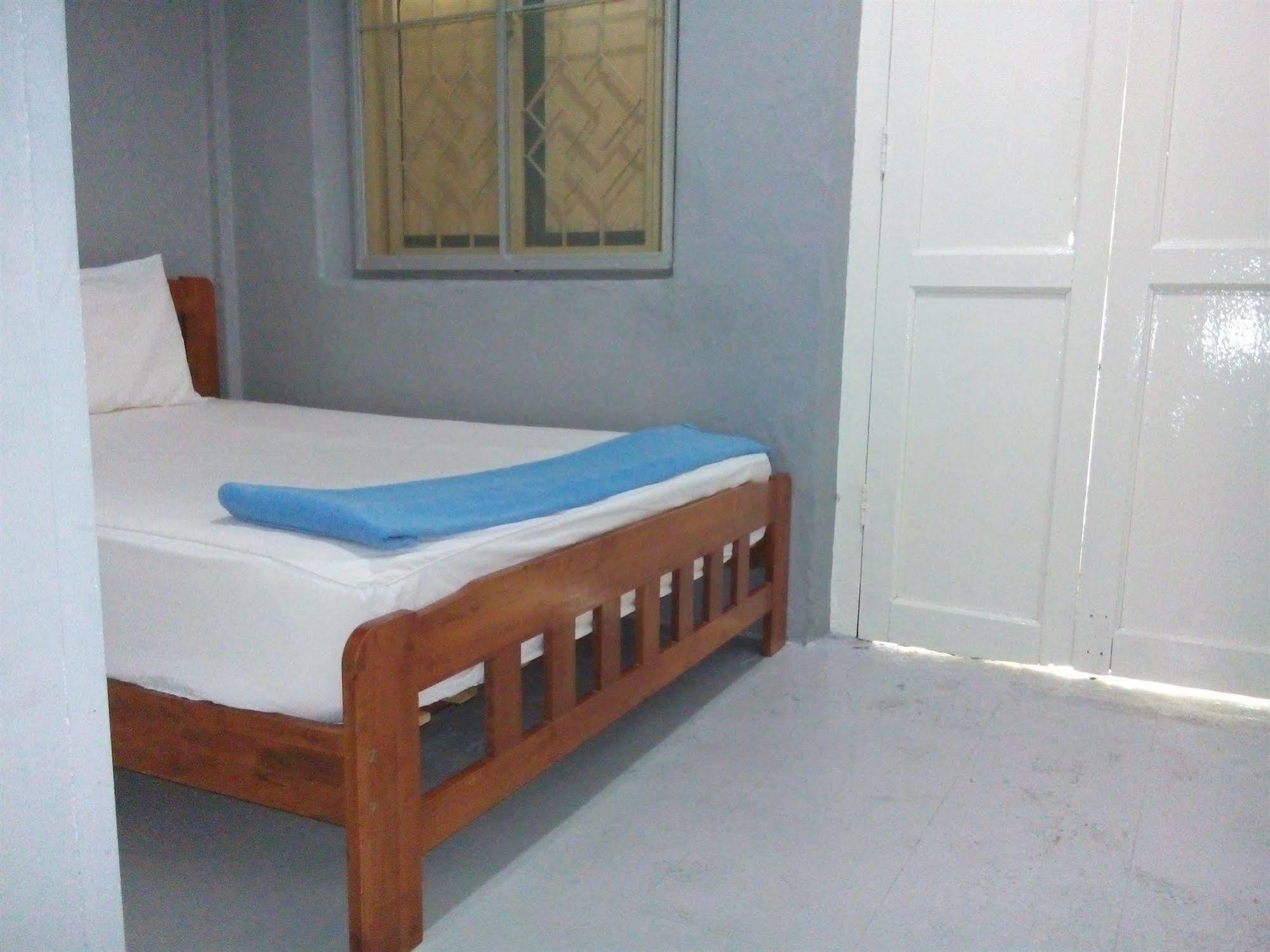 Discovery Cafe And Guesthouse Malacca Екстериор снимка