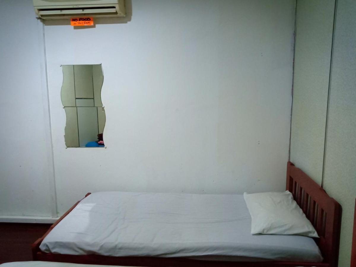 Discovery Cafe And Guesthouse Malacca Екстериор снимка